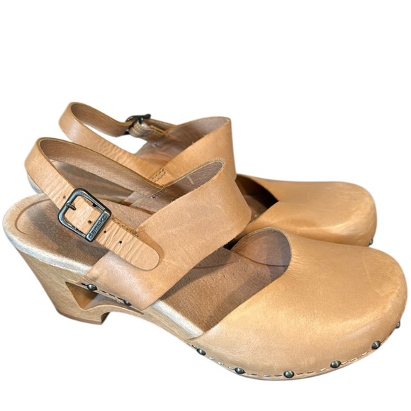 Dansko Thea Clogs In Beige Leather EU 39 US 8.5/9 - Picture 1 of 13